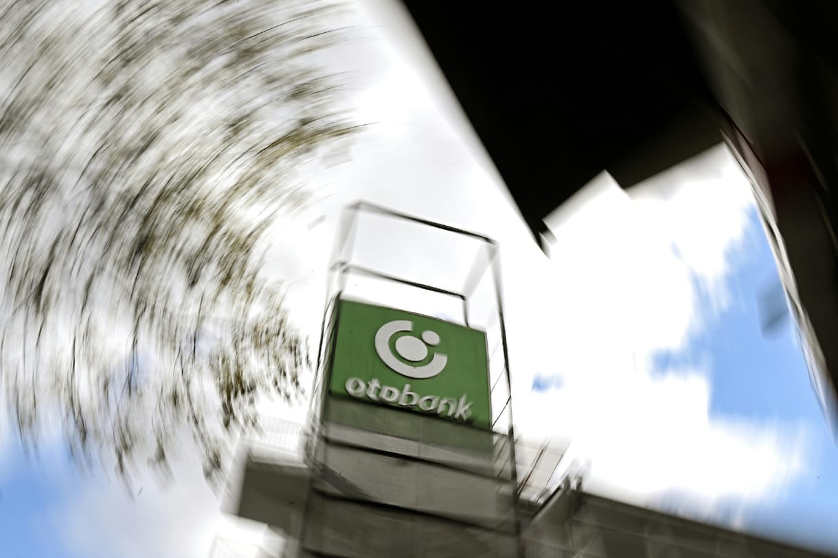 Megint az ügyfelek járhatnak rosszul: 2026-tól emelkedik a bankokat sújtó különadó