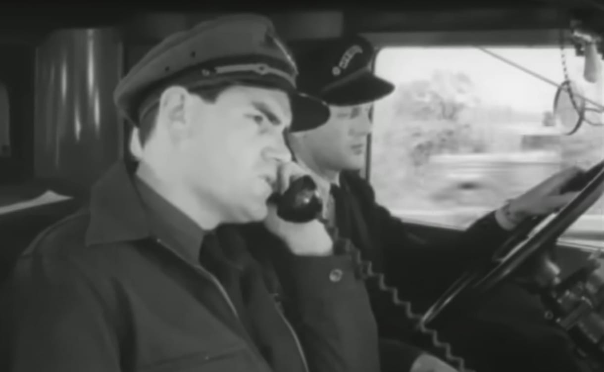 Történelmi videó: így lehetett mobiltelefonálni az Egyesült Államokban az 1940-es években