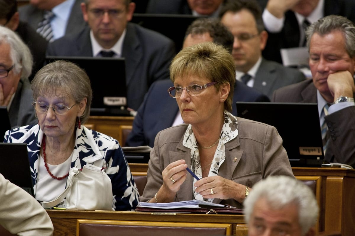 Hoffmann Rózsa a rovásíró verseny fővédnöke