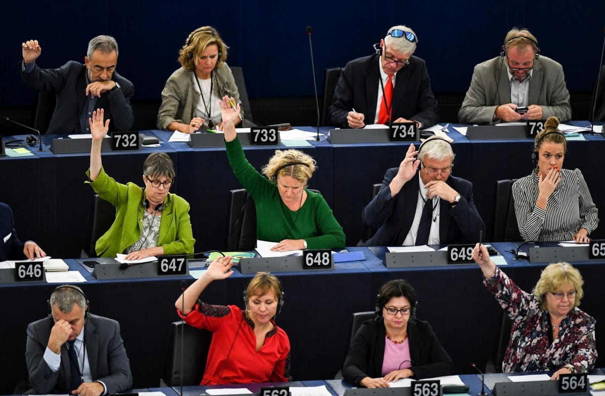 Kiakadt a fideszes államtitkár, hogy EP-képviselők jönnek Magyarországra az alapvető jogok helyzetét vizsgálni