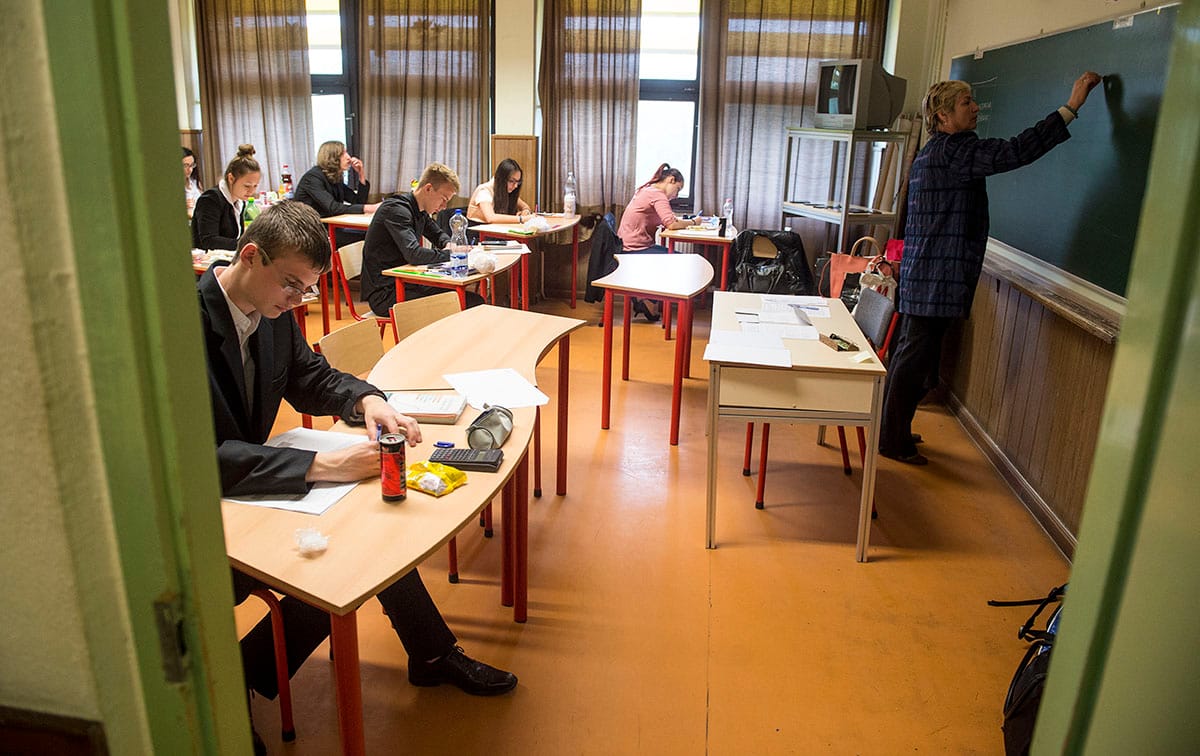 Nem enged a kormány a szakközépiskolák átalakításából
