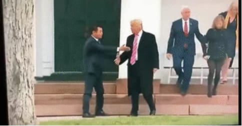 Trump ezt a kézfogást is csúnyán benézte – videó