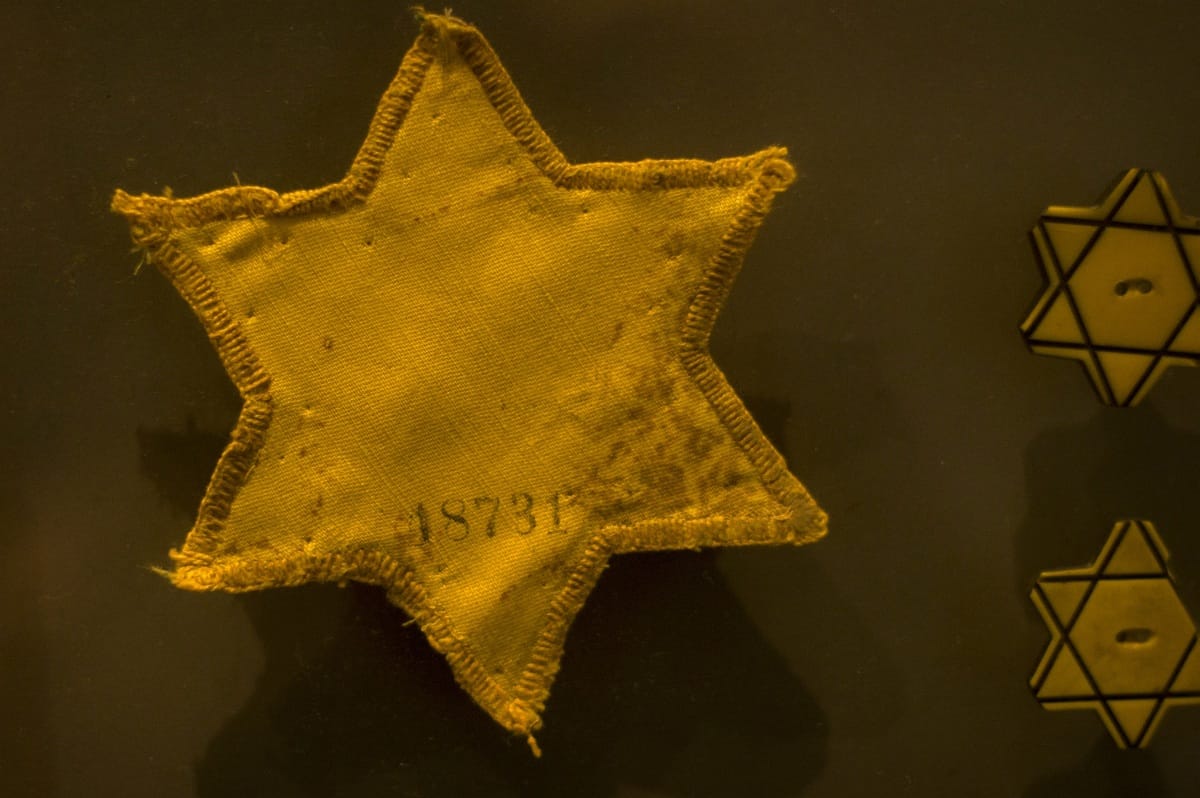 Sorsunk szépen elrendezve, méltóságunkra miniszterelnök vigyáz