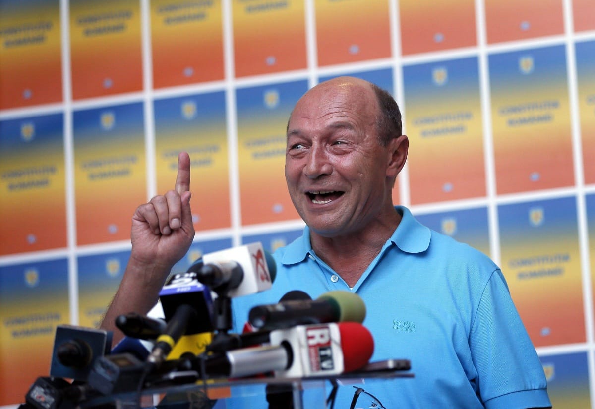 Basescu: pofátlanok a magyar politikusok, nem lesz több Tusványos