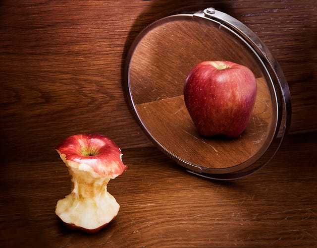 „Félek, hogy sosem tudok majd bűntudat nélkül enni” – az anorexia csapdájában