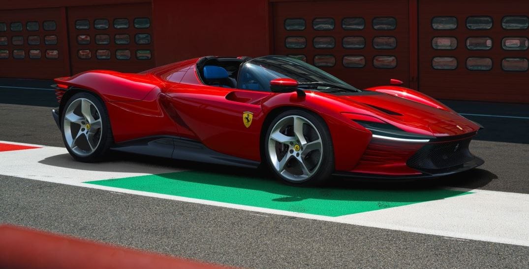 735 millió forintos új Ferrari típus érkezett, de már nincs belőle eladó példány