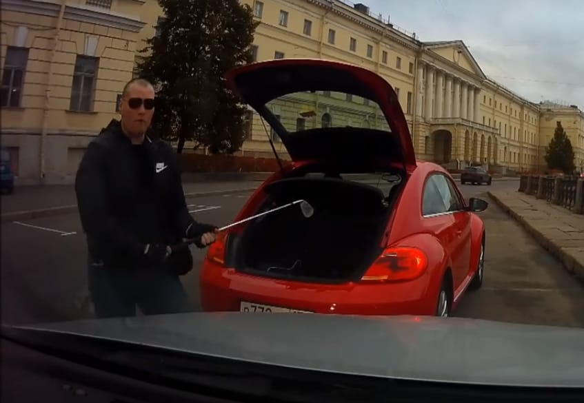Ezért nem szabad kötekedni az orosz utakon – videó