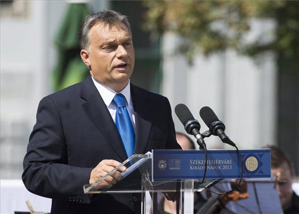 Orbán az államférfi legfőbb jellemzőiről beszélt
