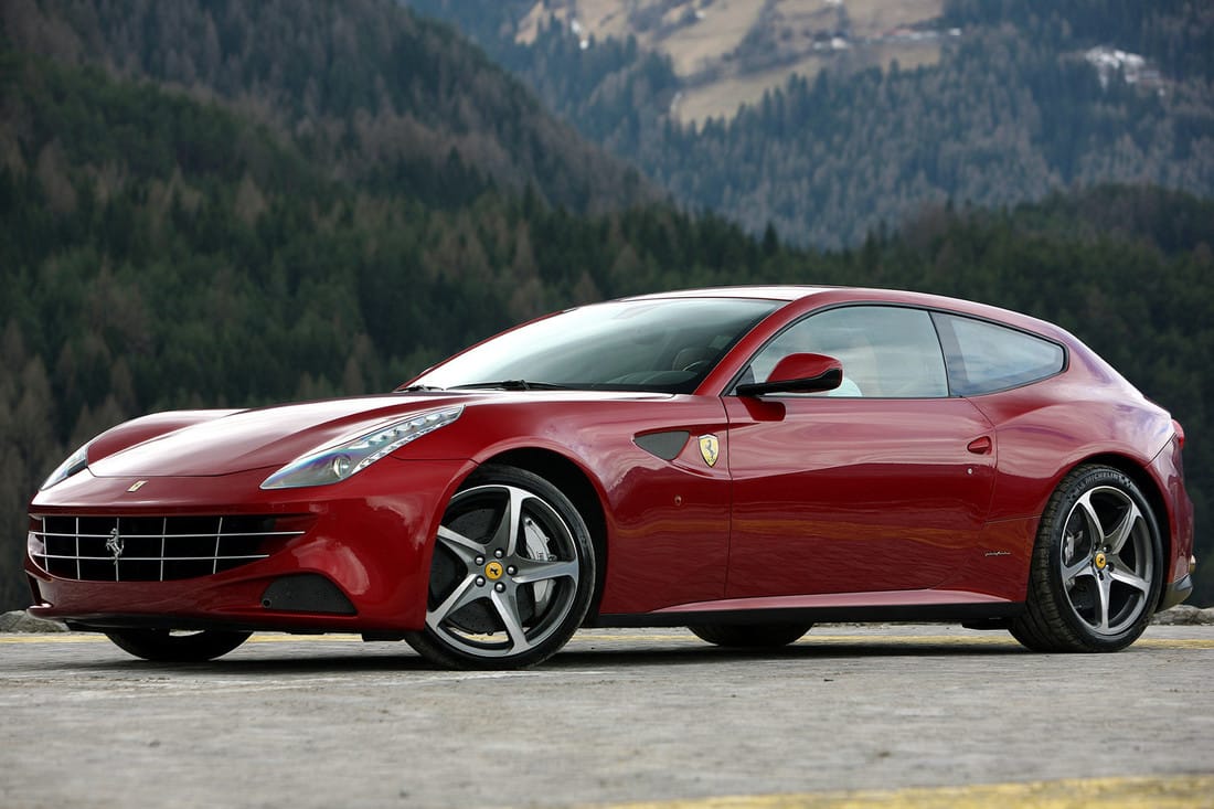 Ötéves korára rozsdásodik a Ferrari – beperelték a kereskedőt