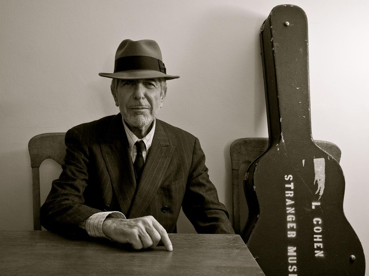 Több mint 10 emelet magas Leonard Cohen-kép készül Montrealban – fotó