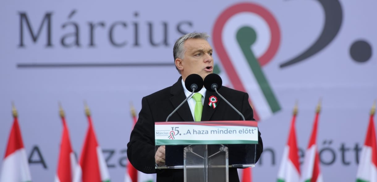 Kamuméter: hisz-e Orbán Viktor a szeretet erejében?