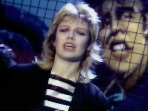 Kim Wilde odavan Gyurta Daniért 