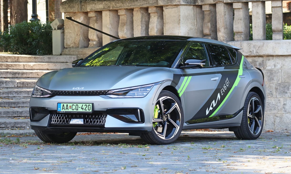 Egy családi Kia, ami Porschékat reggelizik? Teszten az 585 lóerős EV6 GT villanyautó