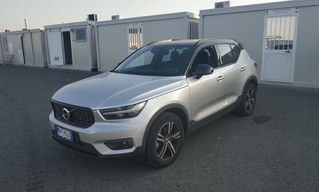 Vadonatúj volt a Volvo, ami a magyar határon akadt fenn