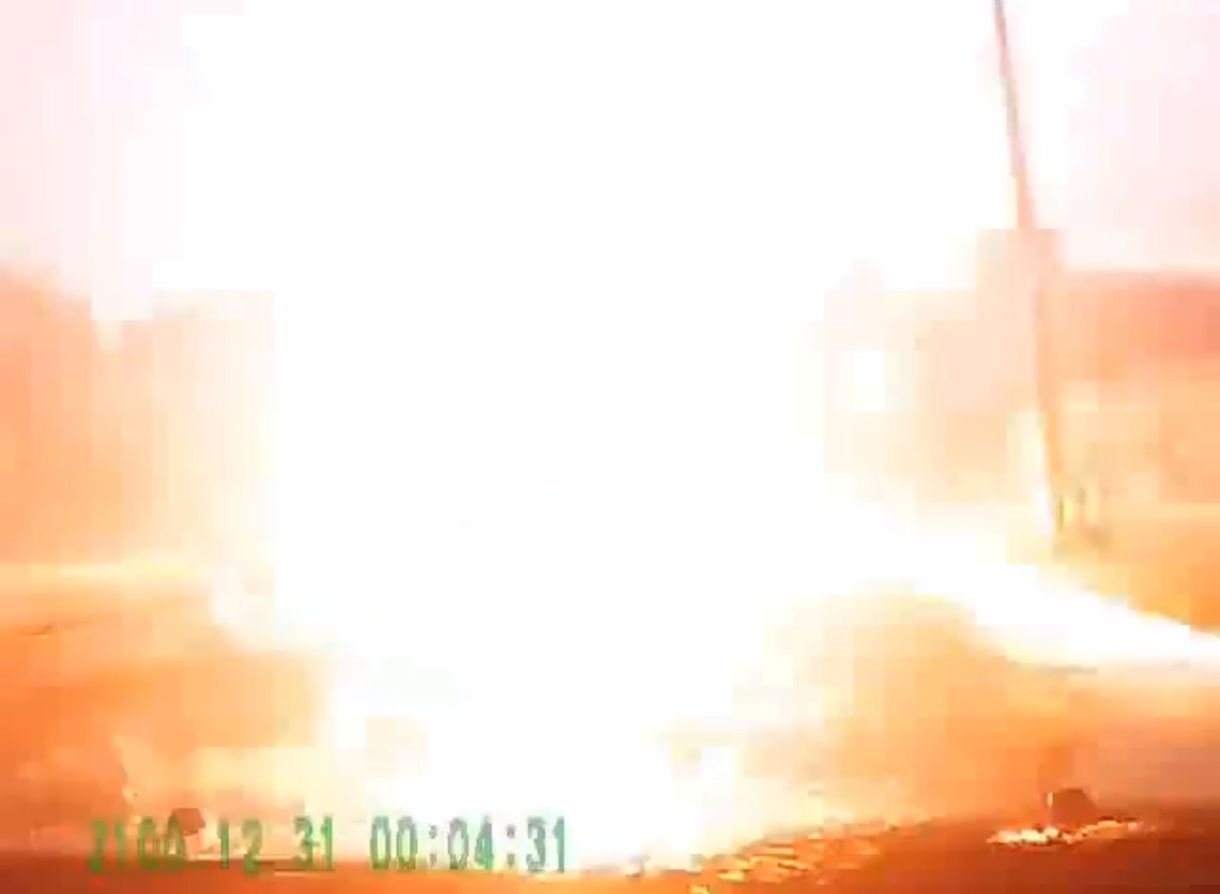 Villám csapott egy terepjáróba Oroszországban - videó