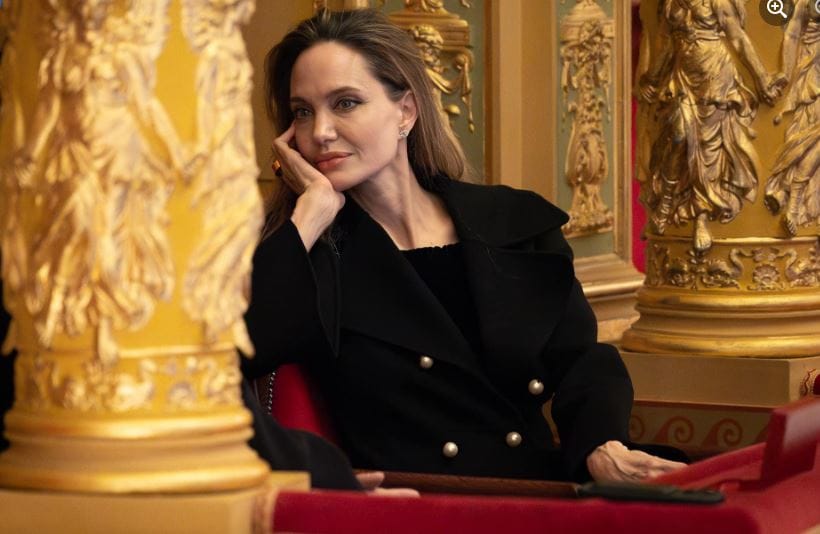 Angelina Jolie tegnap nem főszereplő, hanem csak néző volt a budapesti Operában