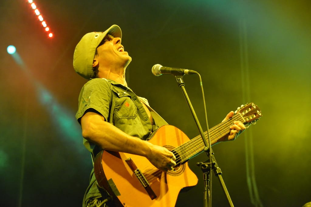 A világ legrosszabb tréfája? Manu Chao gerillakoncertet adhat Budapesten