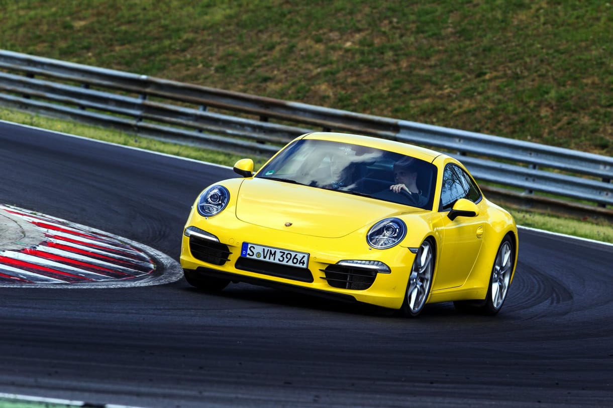 Tizenhat Porsche egy csapásra - ez már a túlvilág?