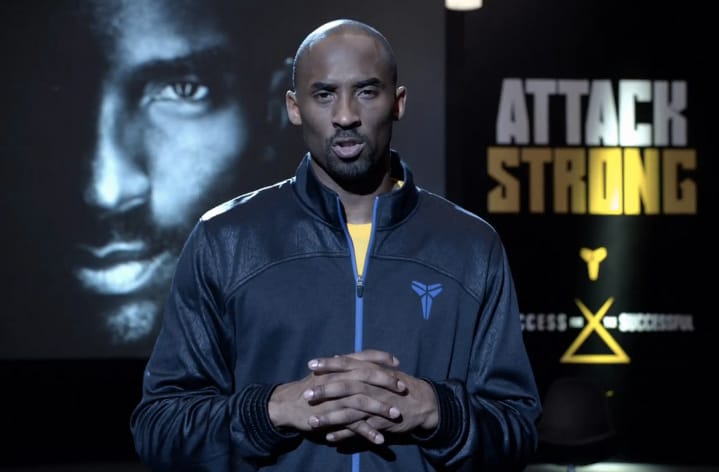 Három házat bukik Kobe Bryant