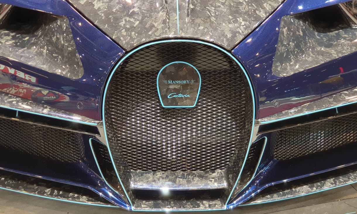 Beültünk a világ első tuningolt Bugatti Chironjába