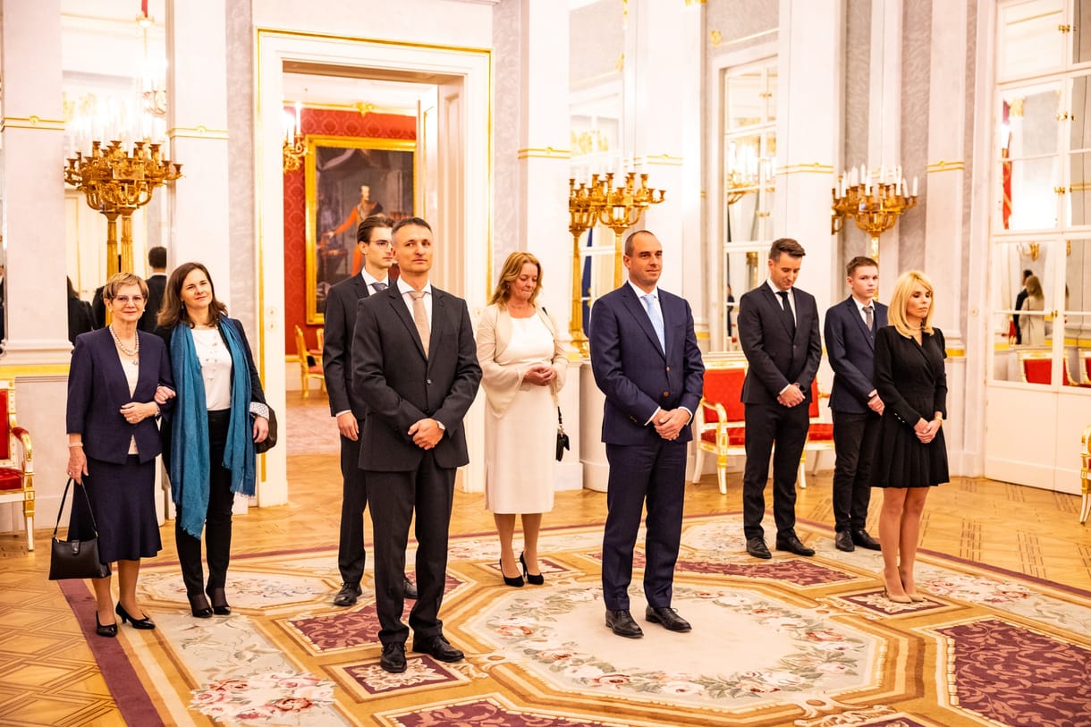 Az EU kérte, de mit kap? – Az átláthatóságért küzdő új hatóság, amelynél nem minden átlátható