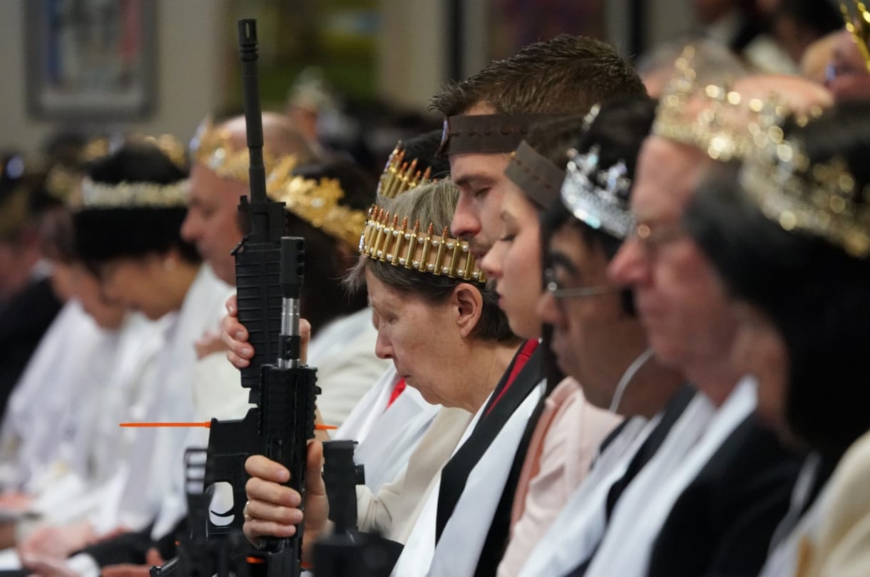 AR-15-ös gépkarabélyokkal járultak isten színe elé egy amerikai szekta tagjai