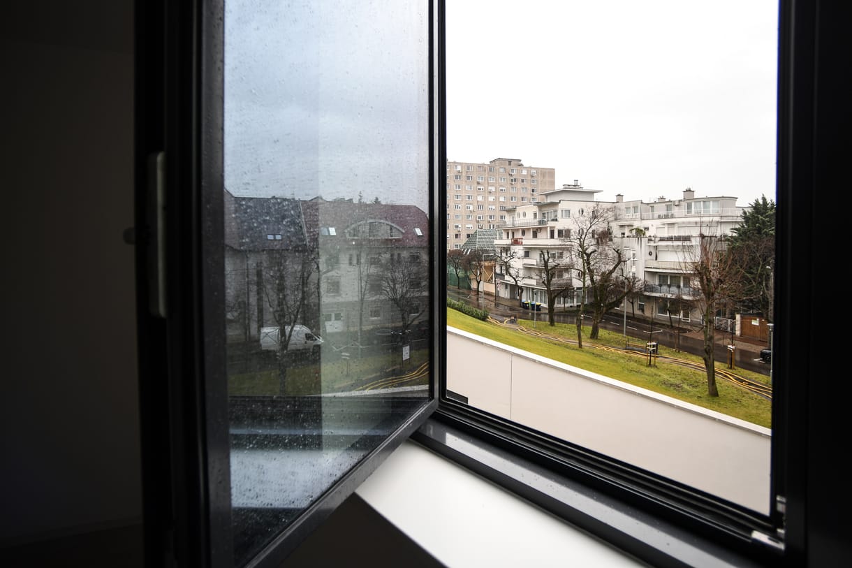 Egyre többen vetnek szemet a nyugdíjasok lakásaira, de a lakásért életjáradék konstrukcióra senkinek nincs engedélye