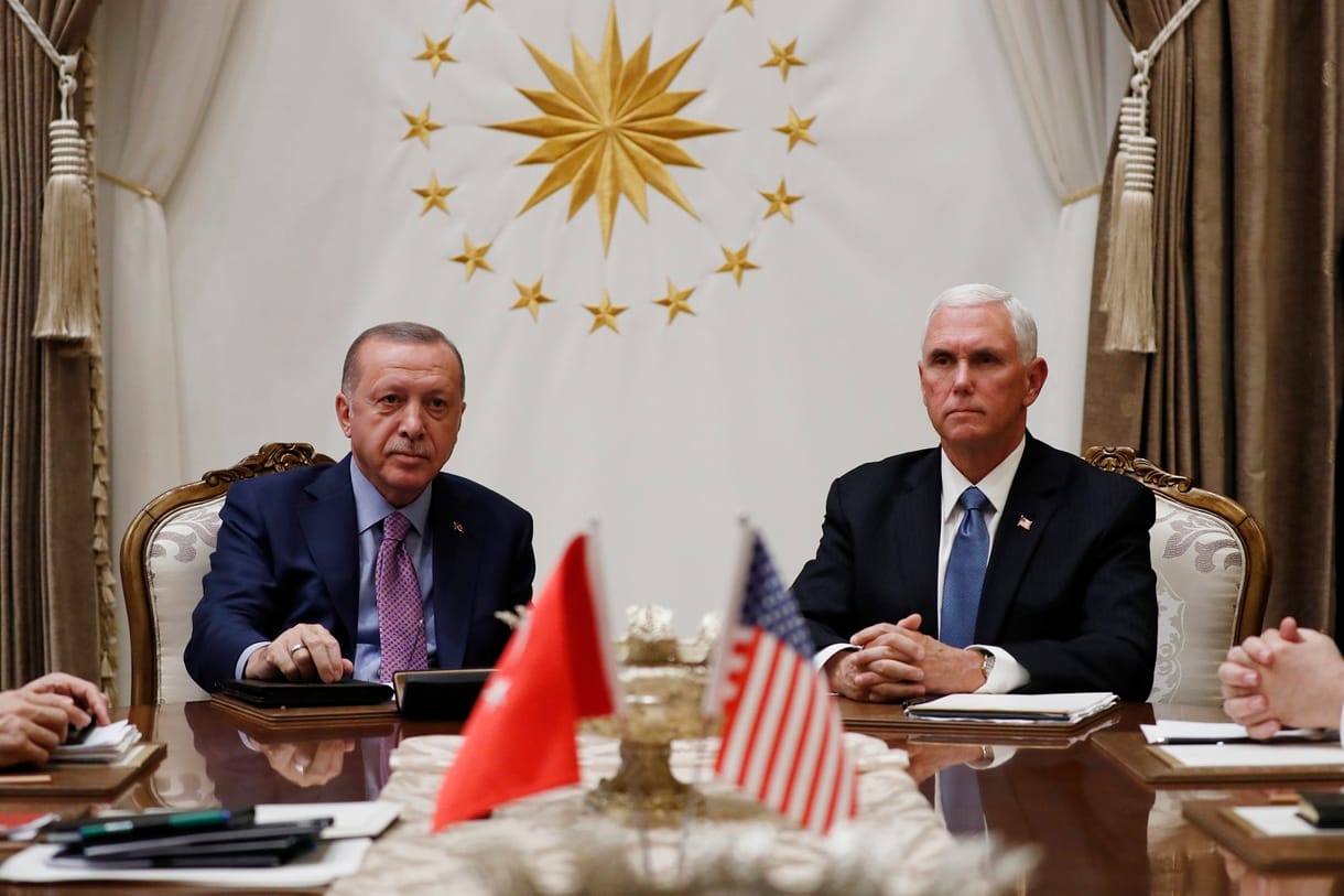 Erdogan beleegyezett a tűzszünetbe Észak-Szíriában