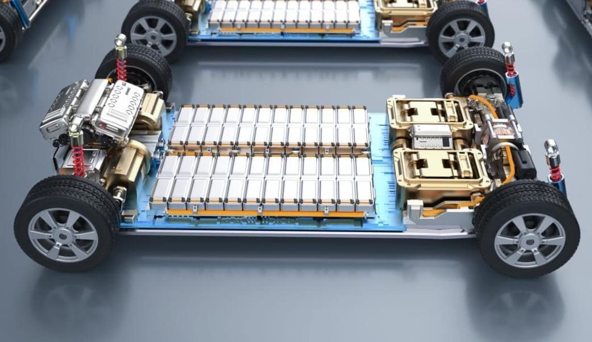 Öt perc alatt 200 kilométernyi hatótáv, a General Motors is beszáll az akkuharcba