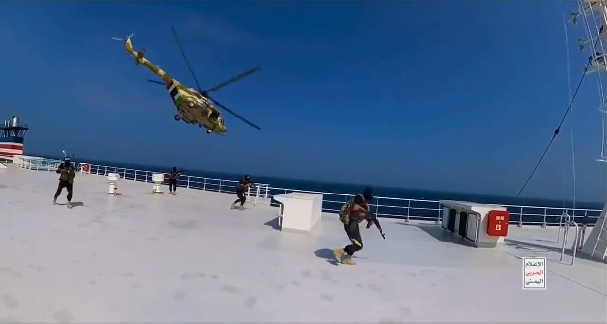 Durva videót közöltek jemeni fegyveresek egy 