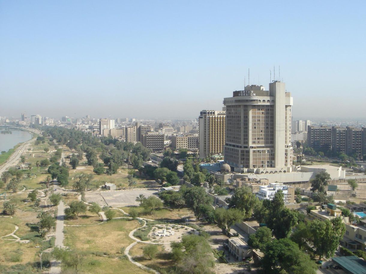 Milliók indulhatnak Irakba, Irán viszont lezárta két határátkelőjét