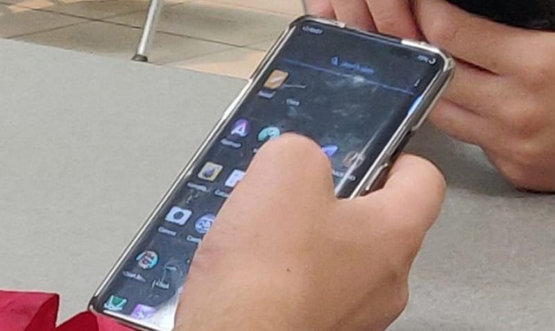 Kiszivárgott fotók: ez tényleg a OnePlus 8 volna?