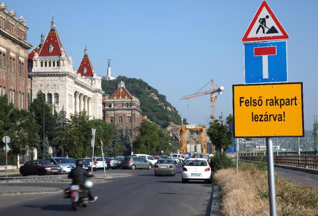 Újabb csatateret talált a kormány és az ellenzék a fővárosban: a Műegyetem rakpartot