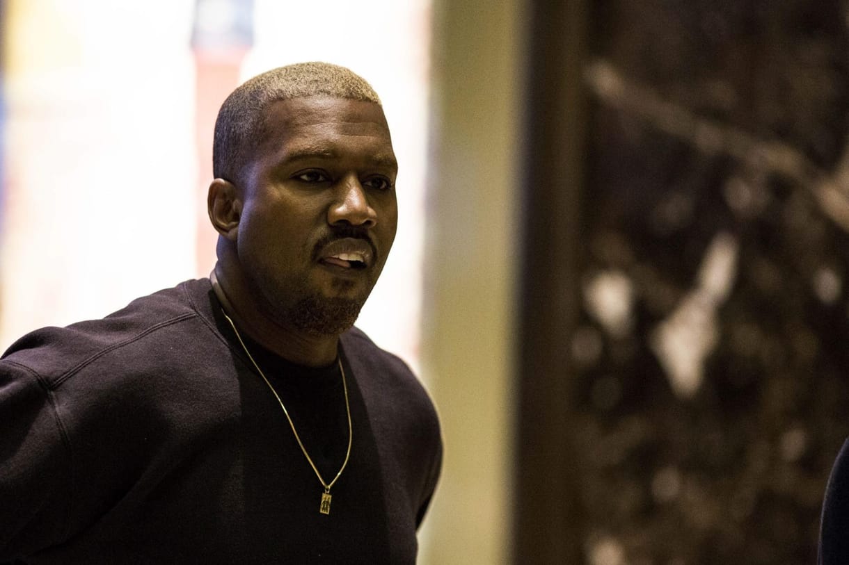 Kanye West 2 milliárd dollárt bukott egyetlen nap alatt az antiszemita megjegyzései miatt