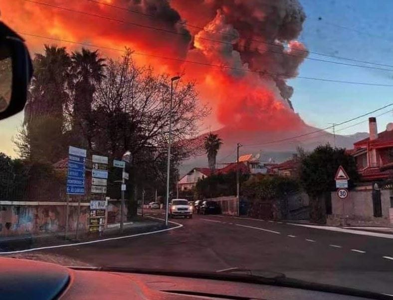 Újra kitört az Etna