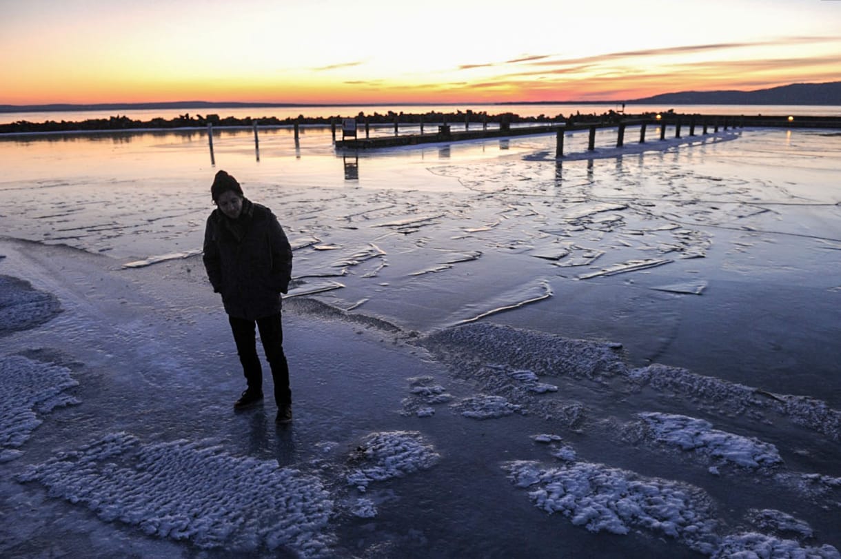 Akkora a jég a Balatonon, hogy jöhet a BalatonÁtcsúszás