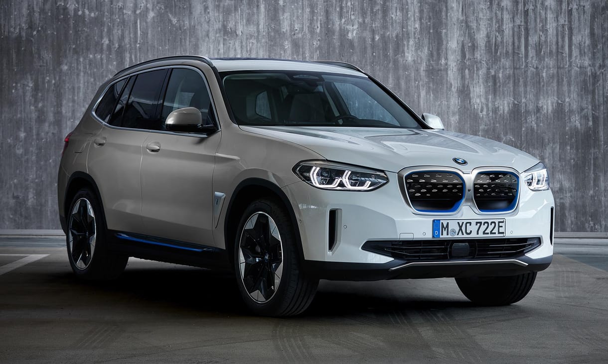 286 lóerővel és 460 km-es hatótávval érkezett meg az elektromos BMW iX3