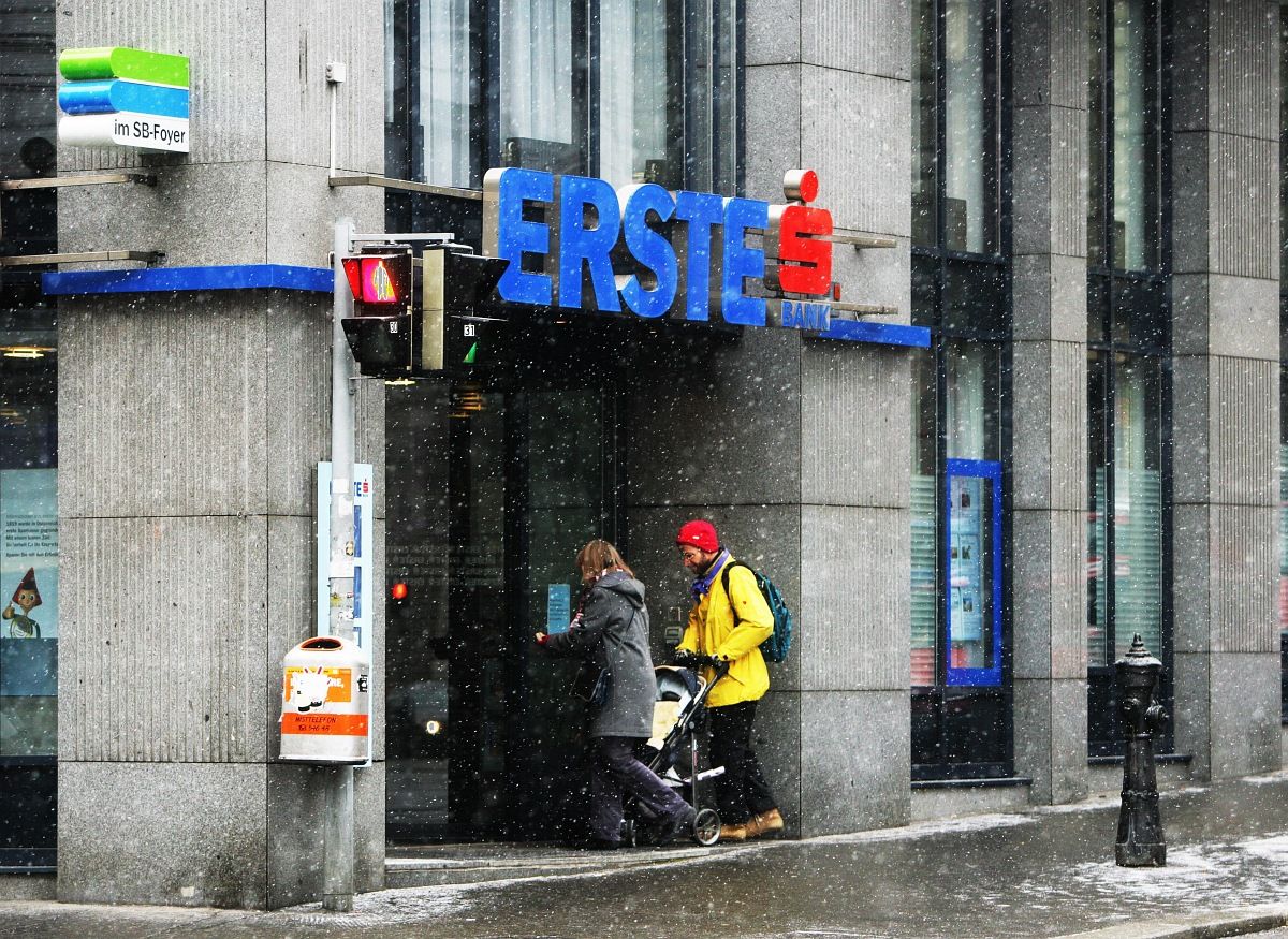 Jönnek a banki leépítések?