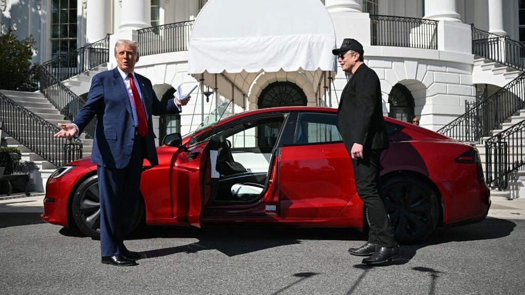 Bejött a bojkott, de megállítja-e Elon Muskot a Tesla szédítő zuhanása?