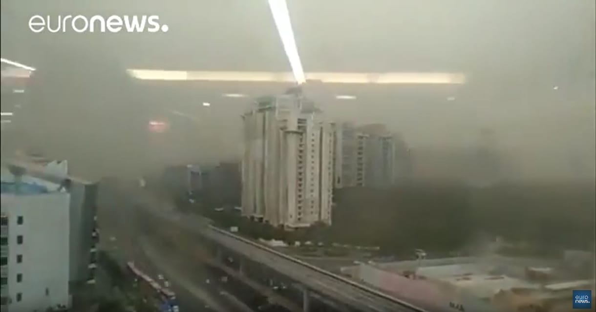 Akkora homokvihar volt Indiában, hogy százan belehaltak - videó