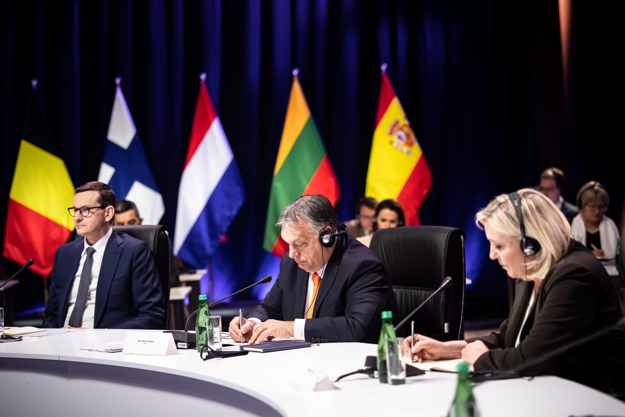 Jót beszélgettek Varsóban Orbánékkal, de az új frakciónak nincs nyoma