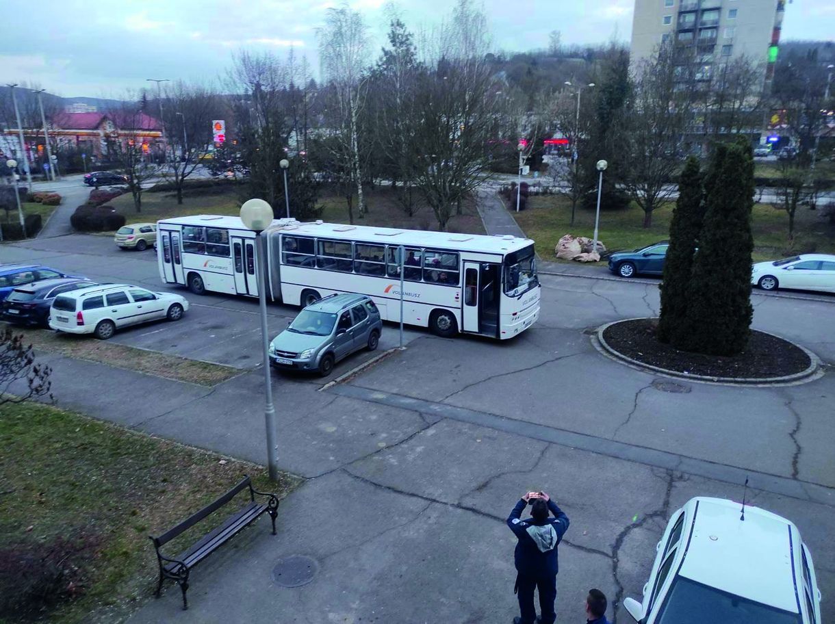 Egyenesen a rendőrségre vitte a részeg utast egy ózdi buszsofőr