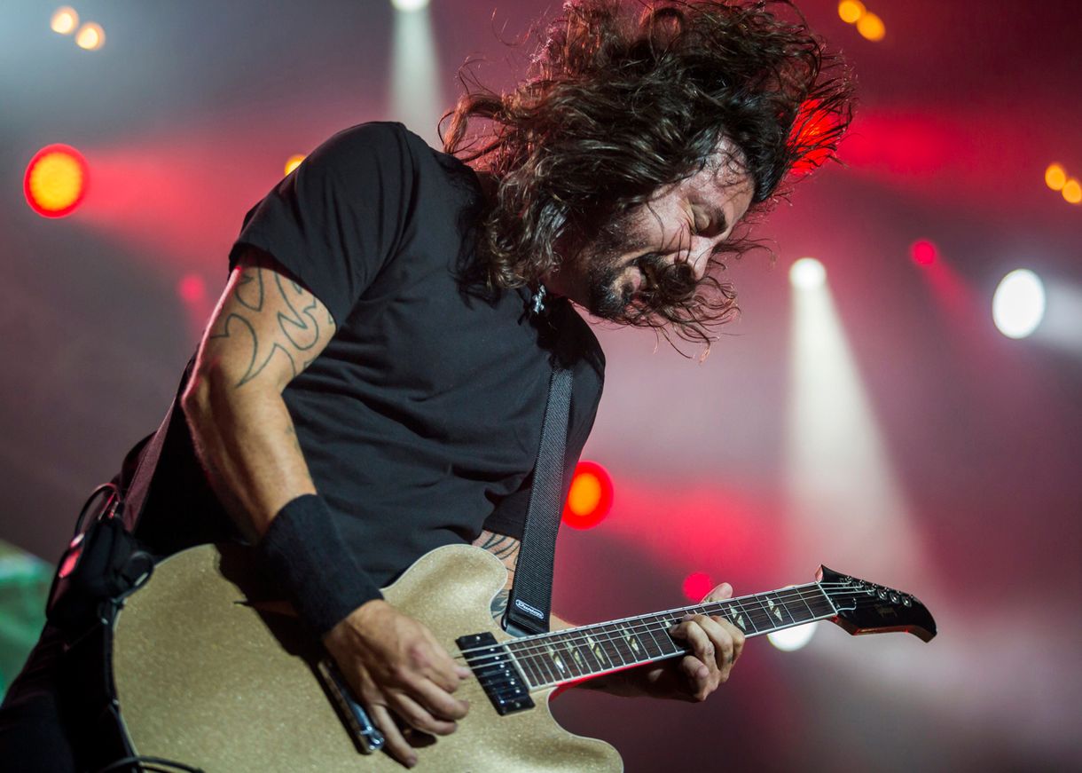 A Foo Fighters megállíthatatlan: három és fél órás gigakoncertet adott csak úgy, meglepetésként
