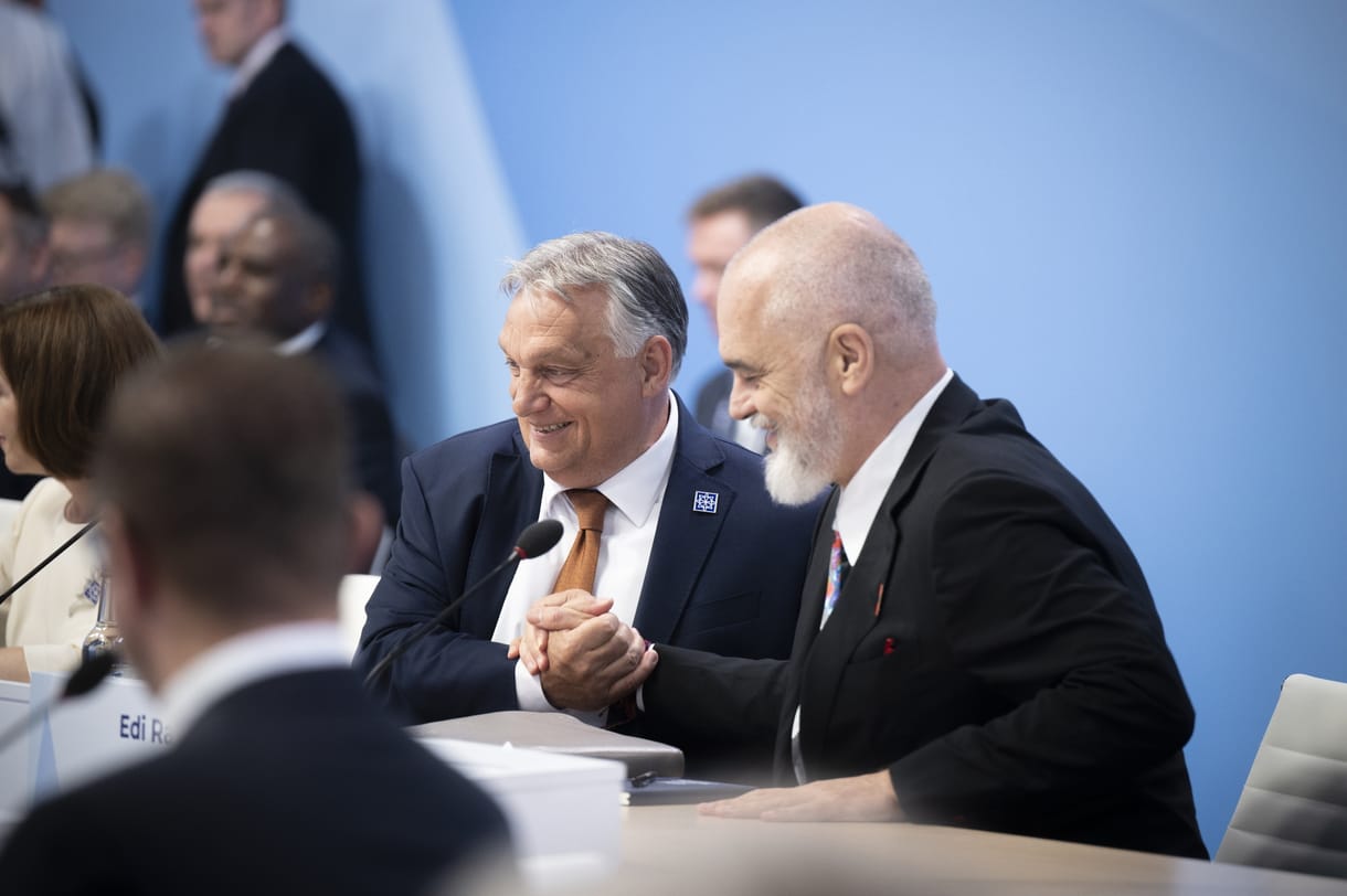 Orbán a békemissziójáról: Haladunk vele, de nem egyszerű