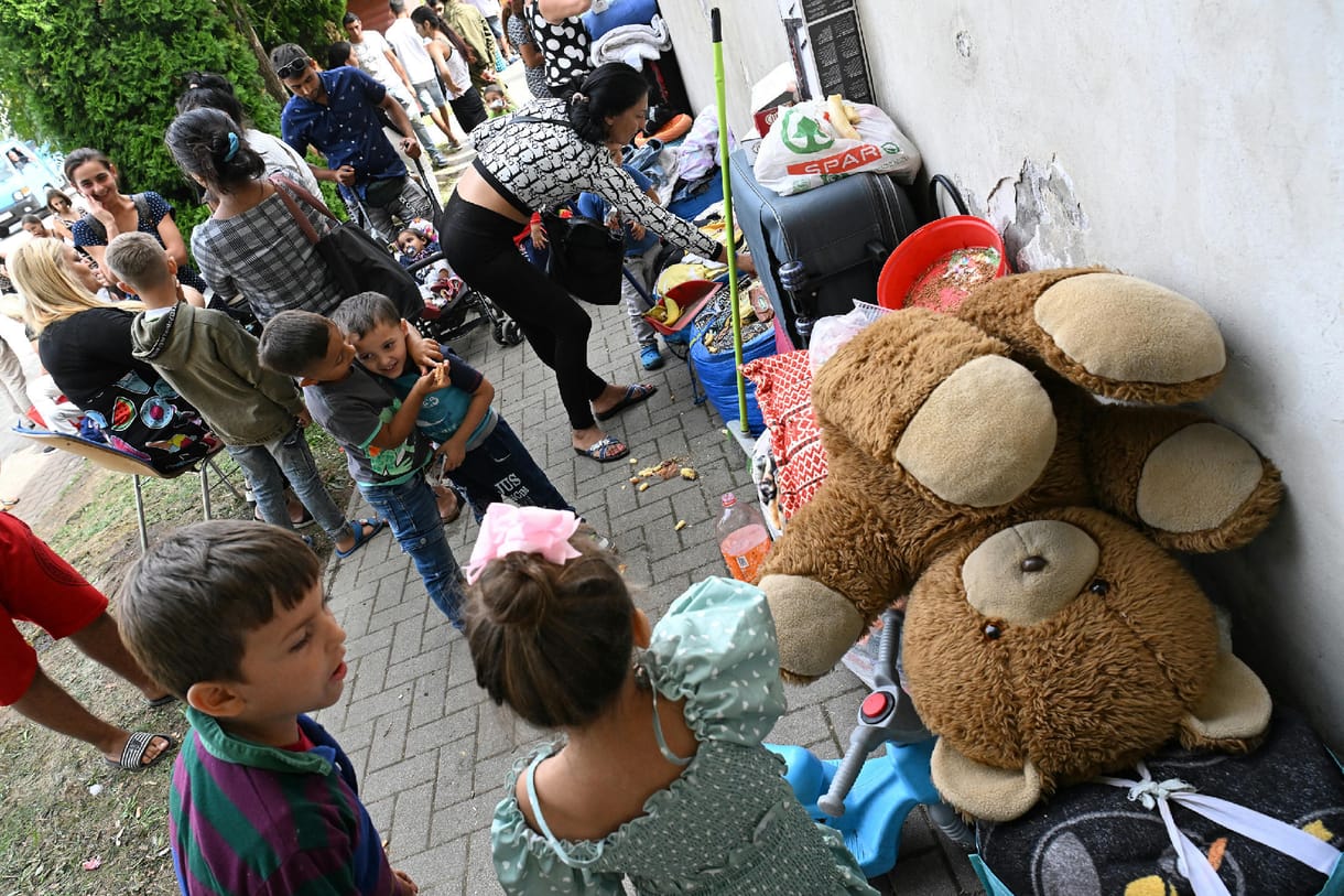 Kiszolgáltatott anyák tartják a frontot: több tízezer ukrán még évekig vagy végleg Magyarországon marad