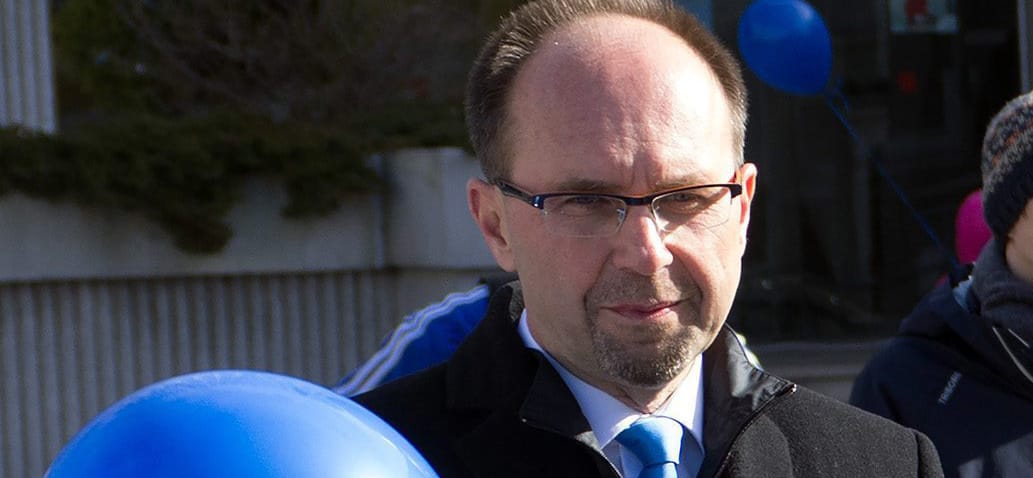 Kizárták a Fideszből a fideszes jelölttel szemben induló szombathelyi alpolgármestert 