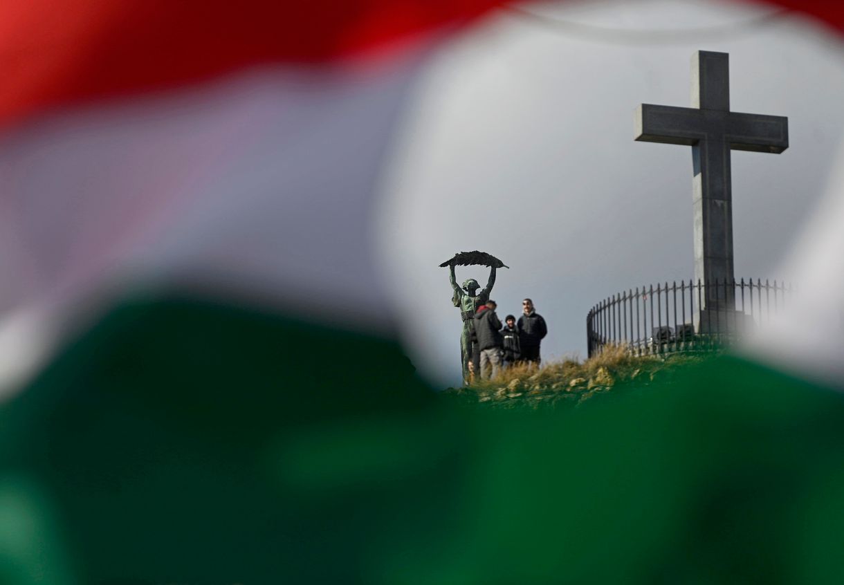 Tóta W.: Szabadíts meg a gonosztól