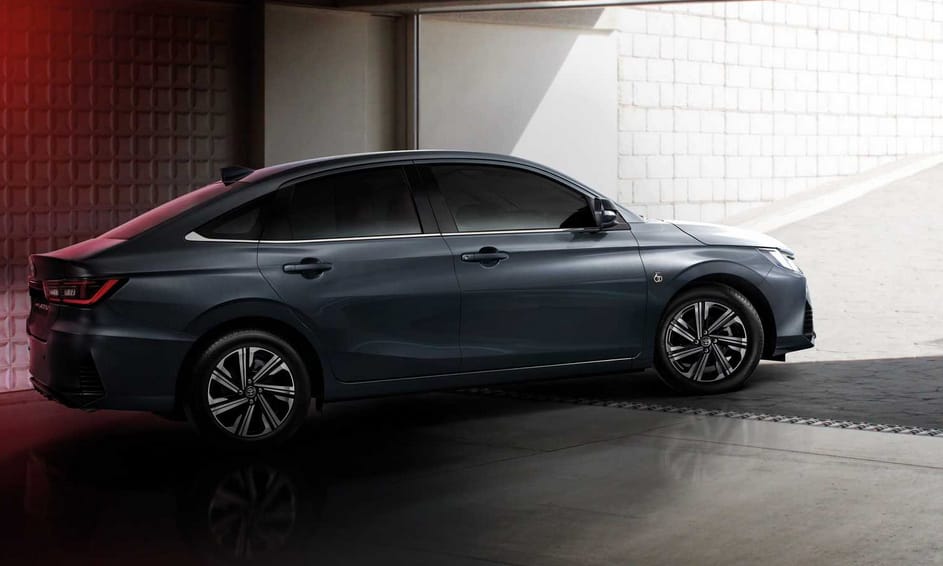 Lépcsőshátú változat készült a Toyota Yarisból