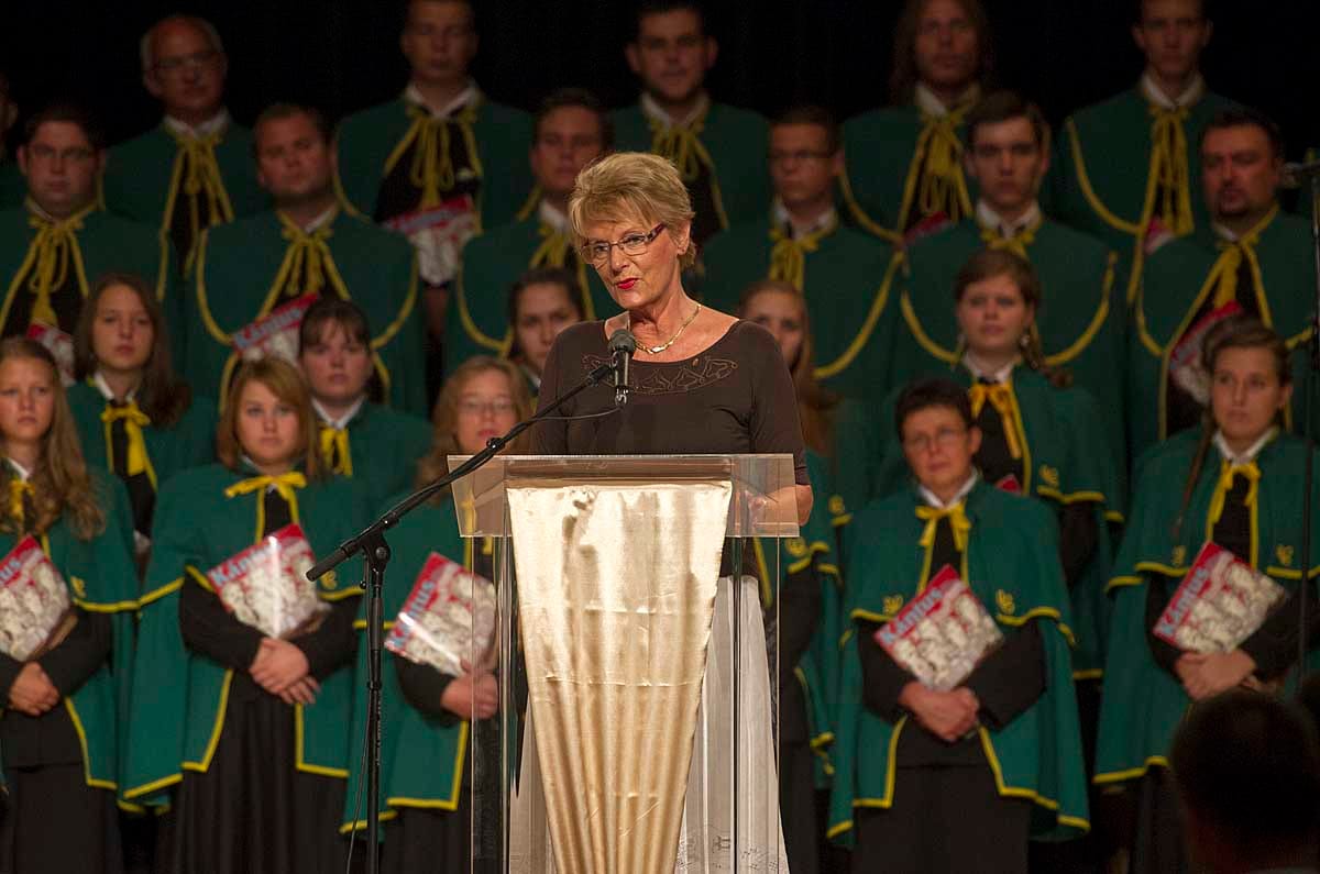 Közel 200 igazgató hiányzik Hoffmann Rózsa rendszeréből