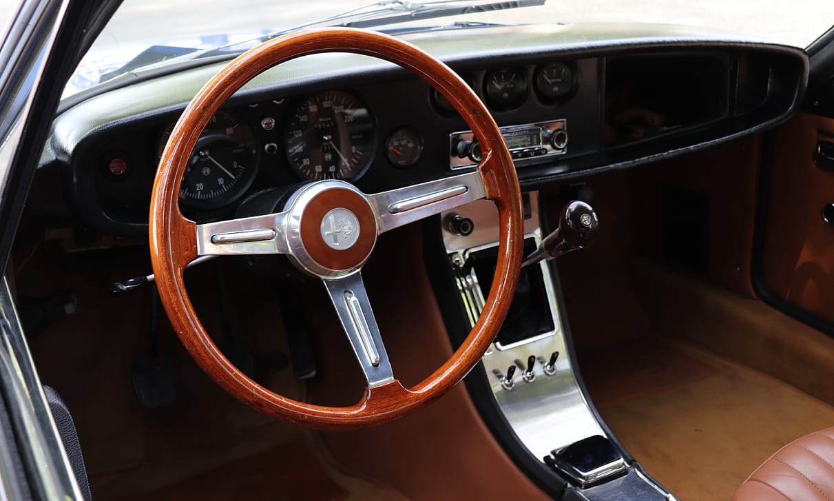 Nagyon ritka Alfa Romeo Zagato sportkocsiban ültünk, és körbe is fotóztuk